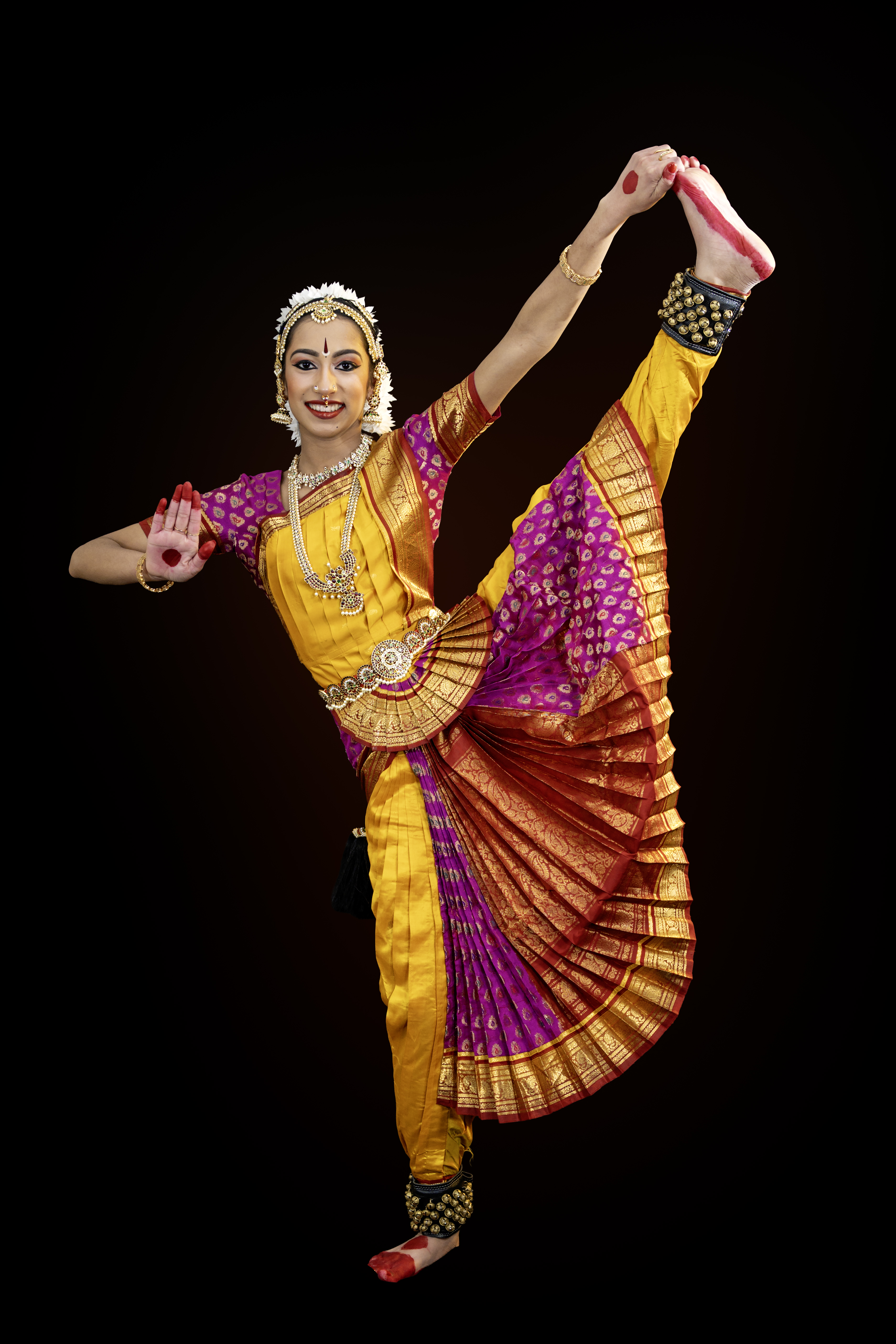 Bharatanatyam group performance